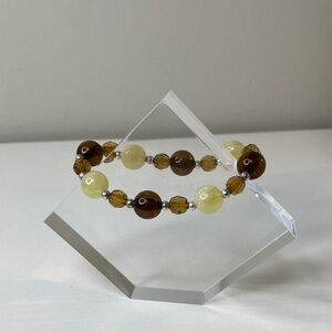 Stretchy beaded bracelet